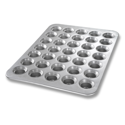 Chicago Metallic 42756 17-7/8" X 25-7/8" Overall Mini Crown Muffin Pan