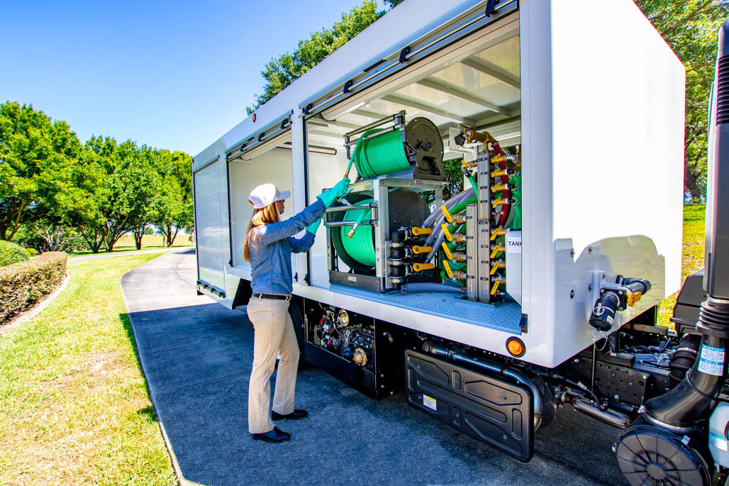 CCI ZSpray Lawn & Tree Care Spray Truck 1600 Series