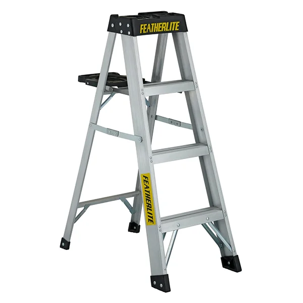 Step Ladder - Aluminum - 4' - 300 lb Capacity