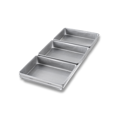 Chicago Metallic 41695 3-Pan Cinnamon/Package Roll Pan Set