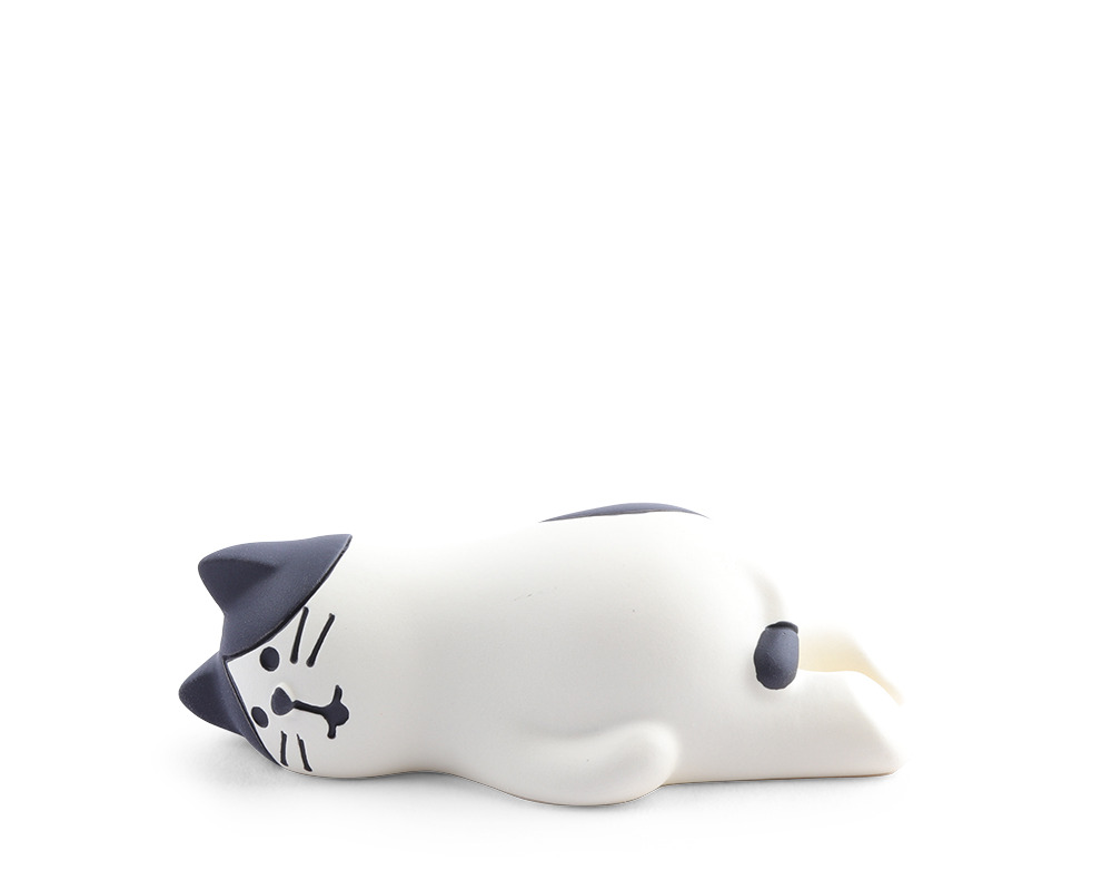 Figurine Cat Lazy Day Black/White 2.25"