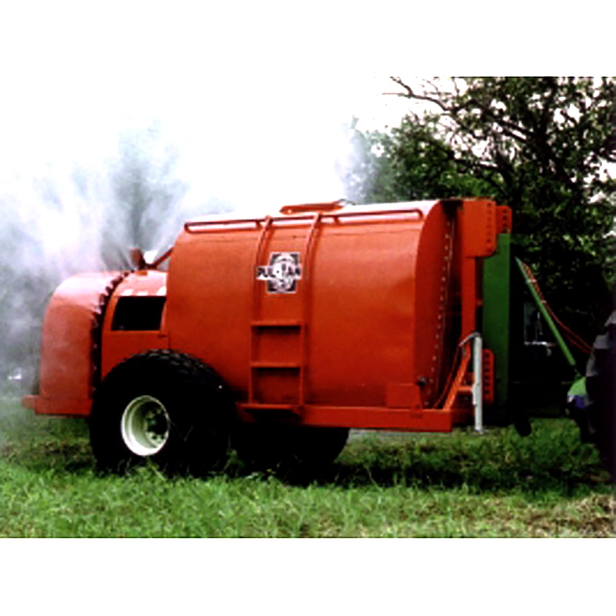 CCI Rears Powerblast 1000 Gallon Sprayer