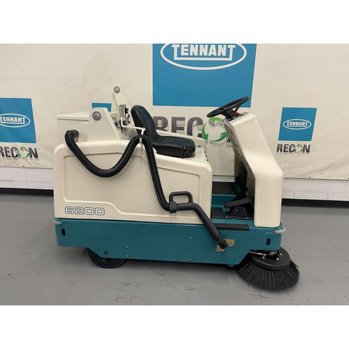 Tennant Factory Recon Used 6200-3672 Sweeper