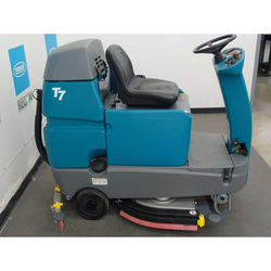 Tennant Factory Recon Certified T7-10903541 Scrubber