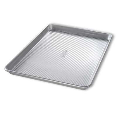 Chicago Metallic 20800 12-13/16" X 17-3/4" X 1" USA PAN Jelly Roll Pan