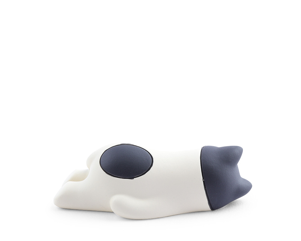 Figurine Cat Lazy Day Black/White 2.25"