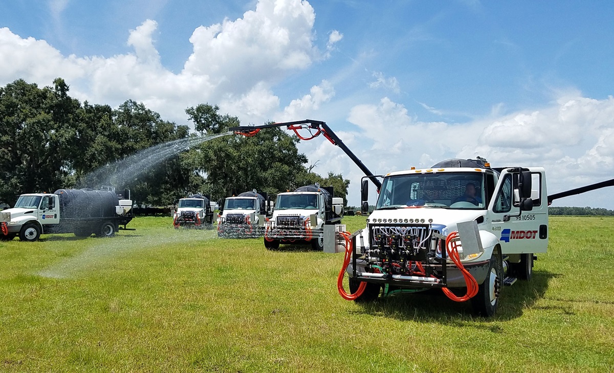 CCI Custom Roadside Spray Trucks Single & Dual Long Reach Boom Options