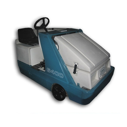 Reconditioned Tennant 6400 Gas Ride-On Sweeper