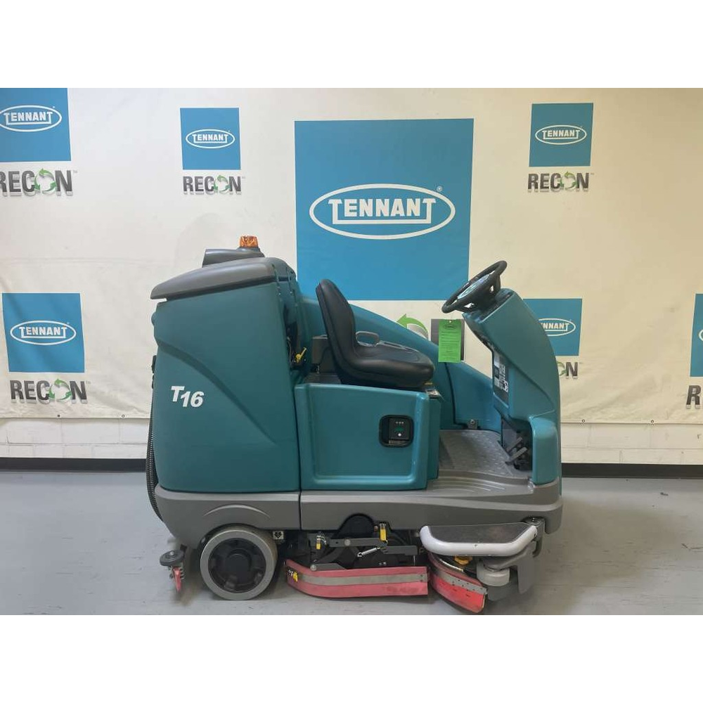 Reconditioned Tennant T16 Rider Scrubber, 46" Cylindrical, 2018, 822 Hrs