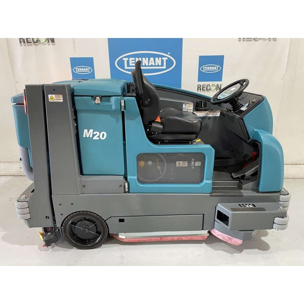 Reconditioned Tennant M20 Rider Sweeper-Scrubber, 54" Cylindrical, 2016, 950 Hrs