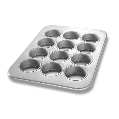 Chicago Metallic 43215 12-7/8" X 17-3/4" X 1" Overall Texas Muffin Pan