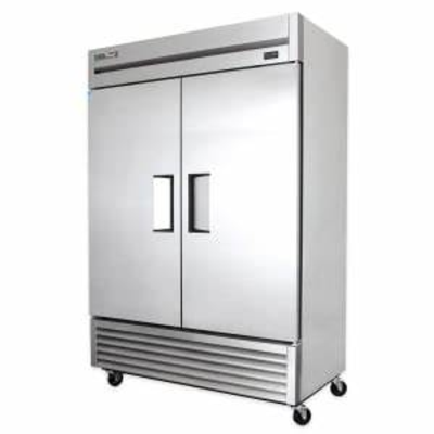 Dukers D55R Two-Section Reach-In Refrigerator