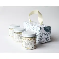 Dot & Lil Milk Bath Gift Set