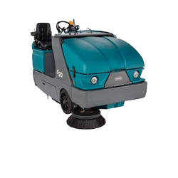 Demo Tennant S20 Gas Powered Rider Sweeper