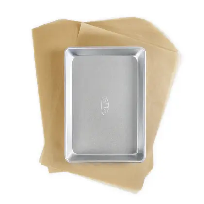 Bare Seamless Rectangle Cake Pan with Parchment Paper