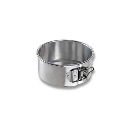 Chicago Metallic 40406 47 Oz. Spring Form Cake Pan