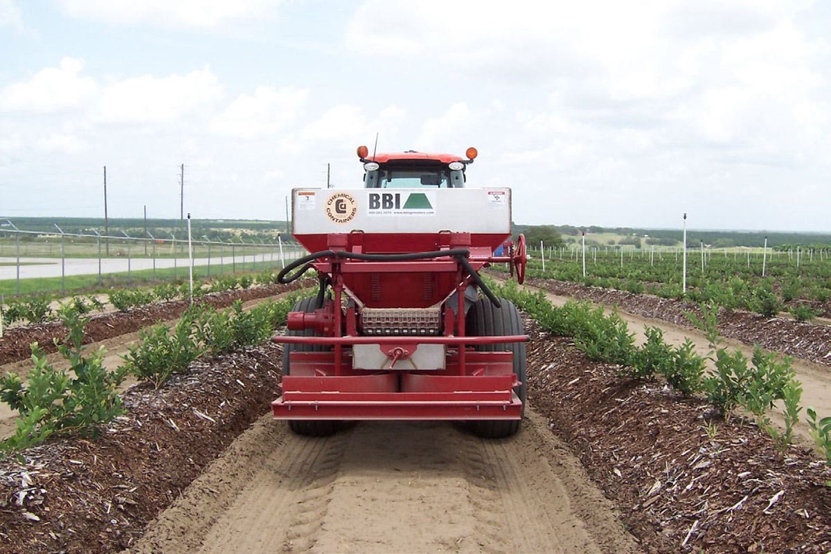 CCI Salford 3 Ton Dry Fertilizer Spreader