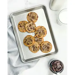 1045QS Quarter Sheet Pan - USA Pan Lifestyle
