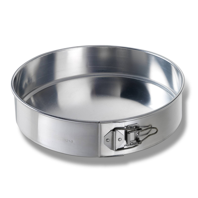 Chicago Metallic 40412 187.9 Oz. Spring Form Cake Pan