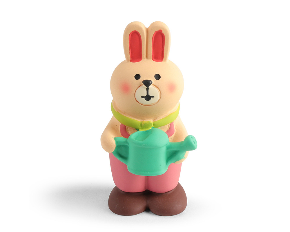 Figurine Rabbit Gardener