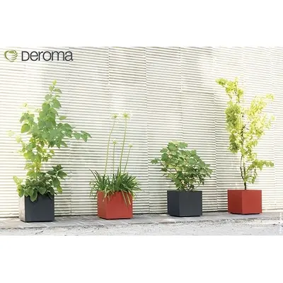 Terracotta Cubo Millennium Square Planter