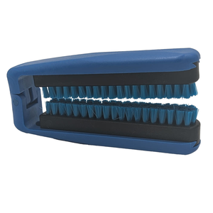 BluGator Seatbelt Brush