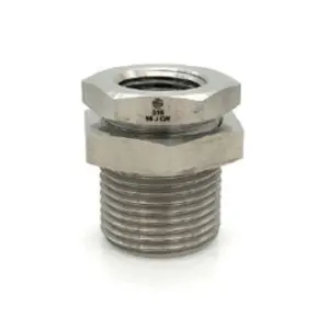 Bulkhead Union, 1/4-in Female NPT x 1/4-in Female NPT, 316 Stainless Steel