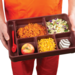 Extra deep insulated tray with food