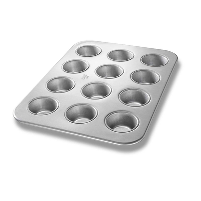 Chicago Metallic 45225 12-7/8" X 17-7/8" Overall Cupcake/Muffin Pan