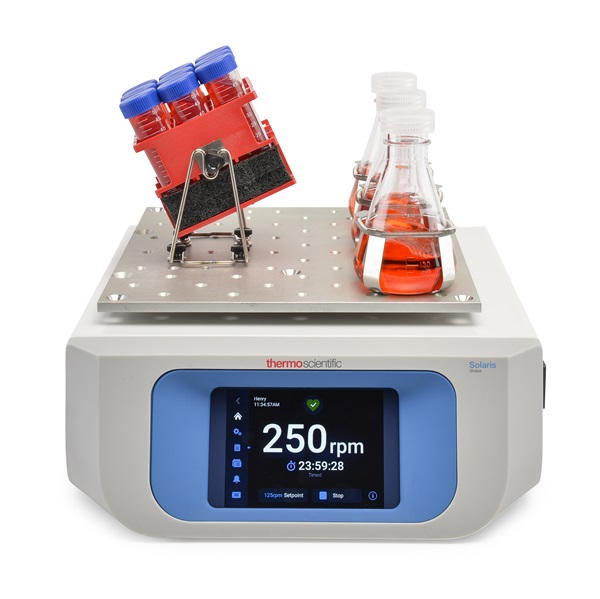 Thermo Scientific Solaris 2000 and 4000 Series Open Air Orbital Shakers