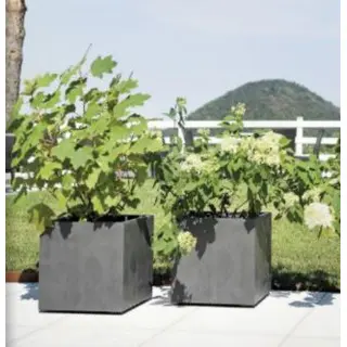 Cubo Gravity Square Planter
