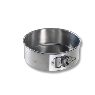 Chicago Metallic 40408 83.5 Oz. Spring Form Cake Pan