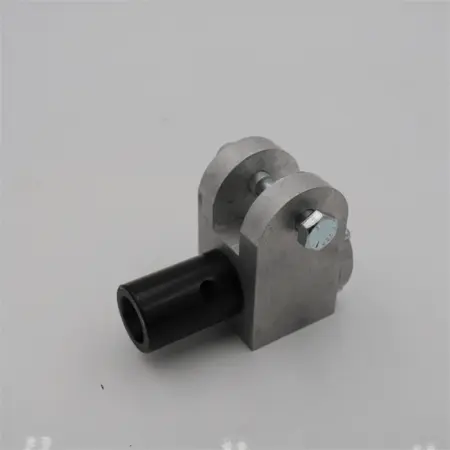 OPPOSITE END ROLLER SWIVEL