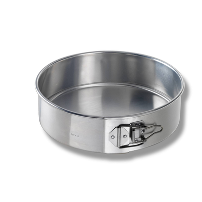 Chicago Metallic 40410 130.5 Oz. Spring Form Cake Pan