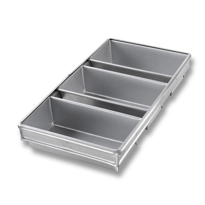 Chicago Metallic 45635 3-Pan Bread Pan Set