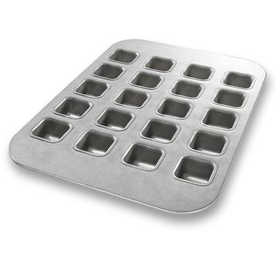 Chicago Metallic 25300 11-1/8" X 15-3/4" Overall Brownie Bite Pan