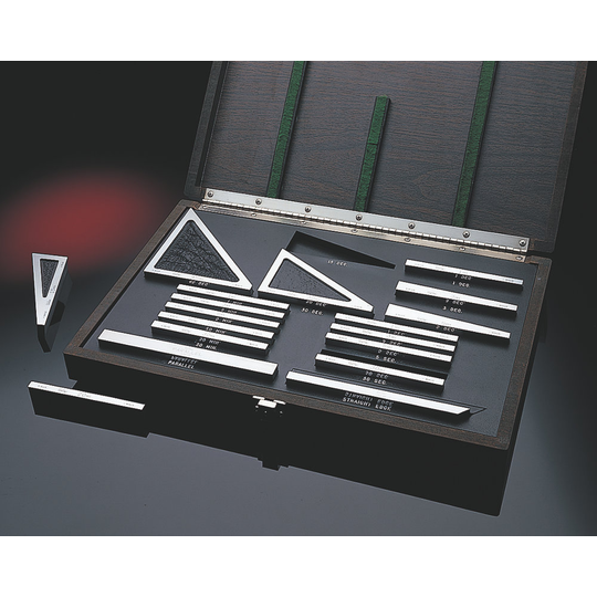 STARRETT AG 18. W 18 Pc. Steel Angle Block Set, Grade W