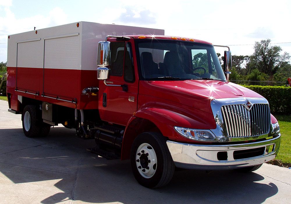 urban tree service custom spray truck