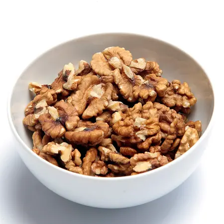 WALNUTS PCS LT MEDIUM | 30 LBS