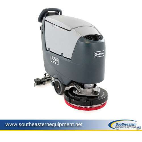 New Advance SC500 X20D EcoFlex Two 130 Ah wet batteries, onboard charger and pad holder