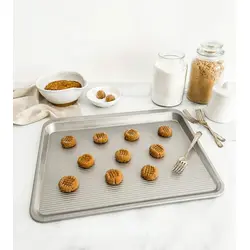 10305LC Large Cookie Sheet Tray Pan - USA Pan Lifestyle 
