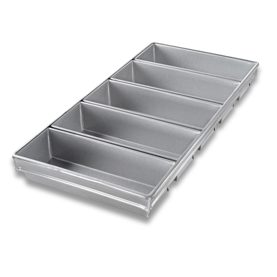 Chicago Metallic 44955 5-Pan Bread Pan Set